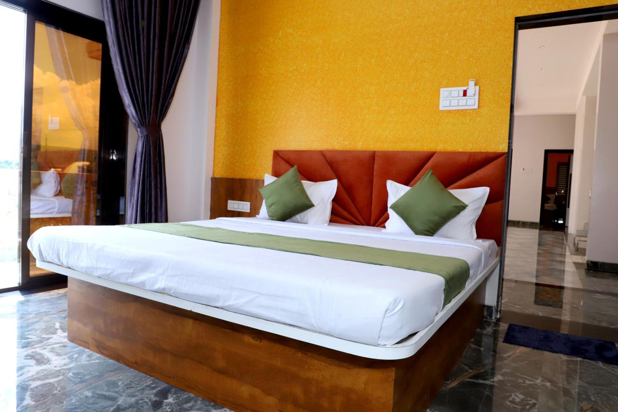 Hotel Grand Khuldabad 外观 照片